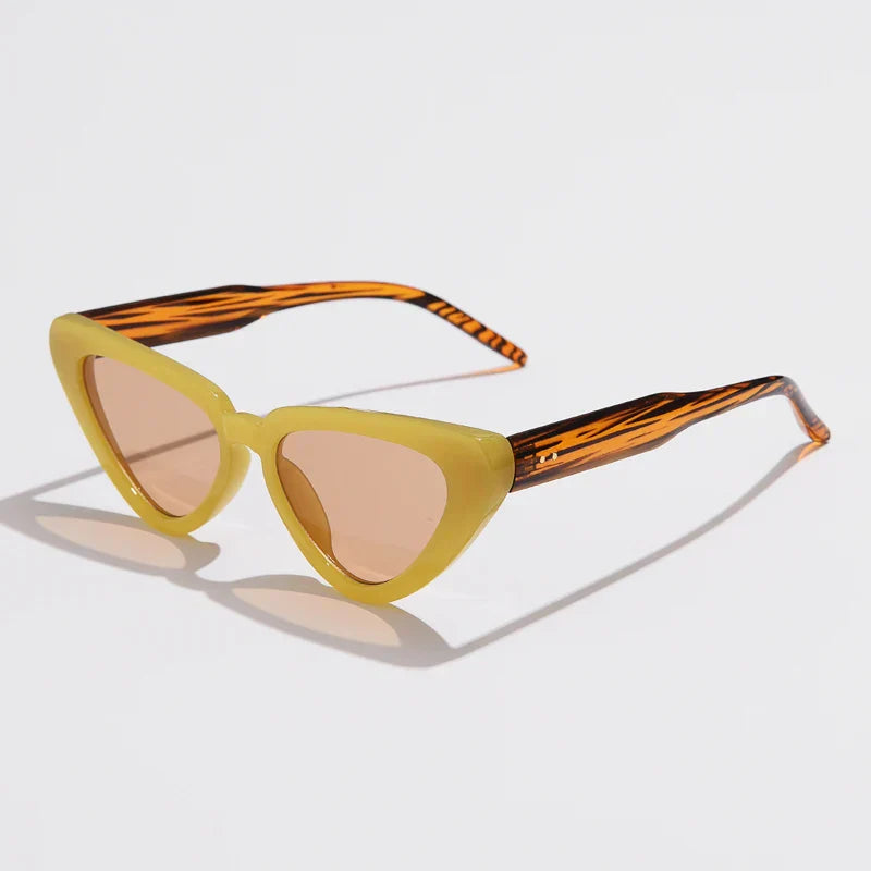 Women's Monroe Retro Sunglasses – UV400 Fashion Style – front view