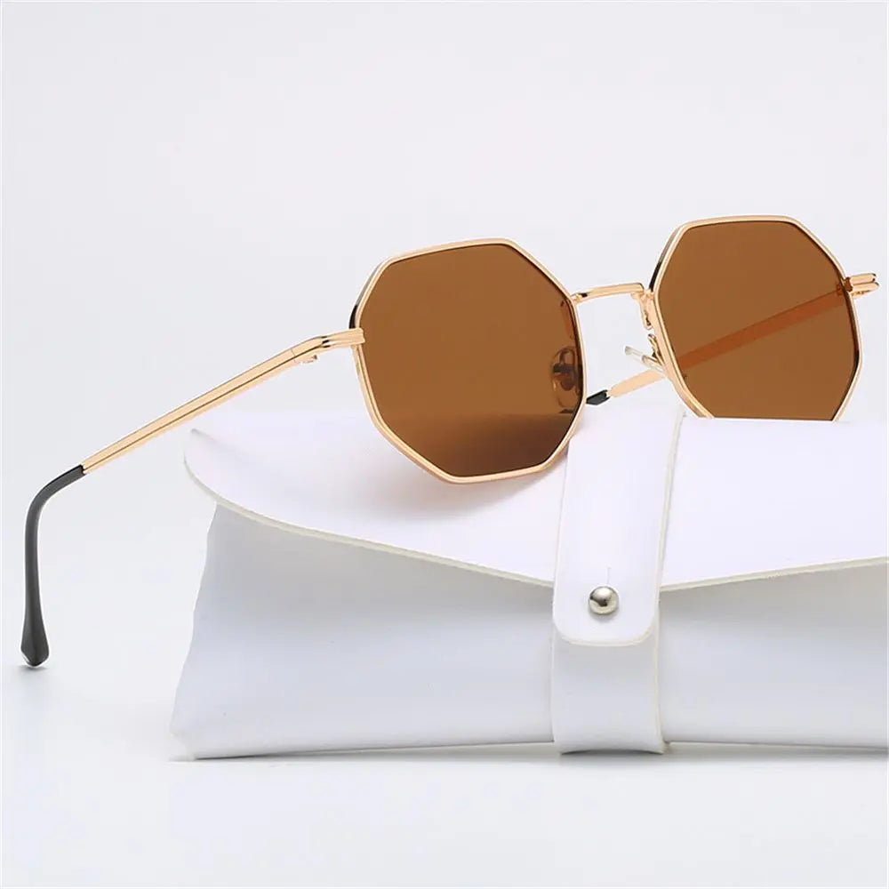 Women's Tatum Classic Sunglasses – Polished Metal UV400 – detail view
