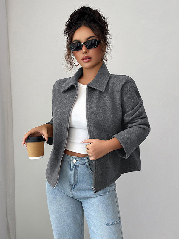 Short boxy jacket in a brushed cloth with a shirt collar and zip in grey