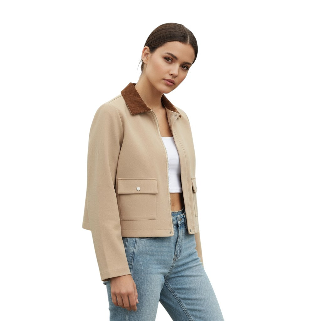 Short sand-coloured jacket with a brown corduroy collar and flap pockets in sand