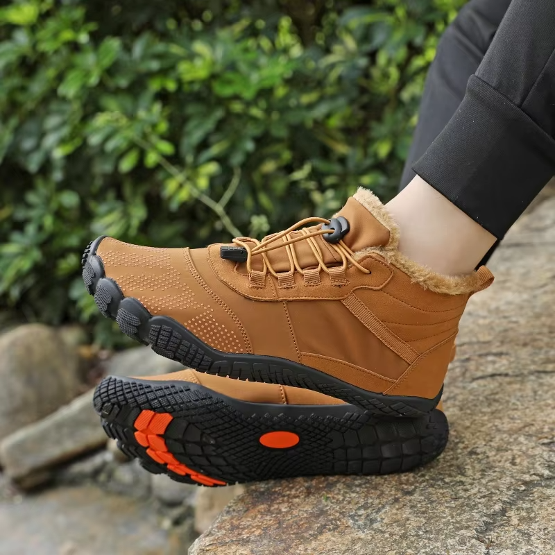 Unisex barefoot ankle boots with a fleece lining and an elastic toggle lace