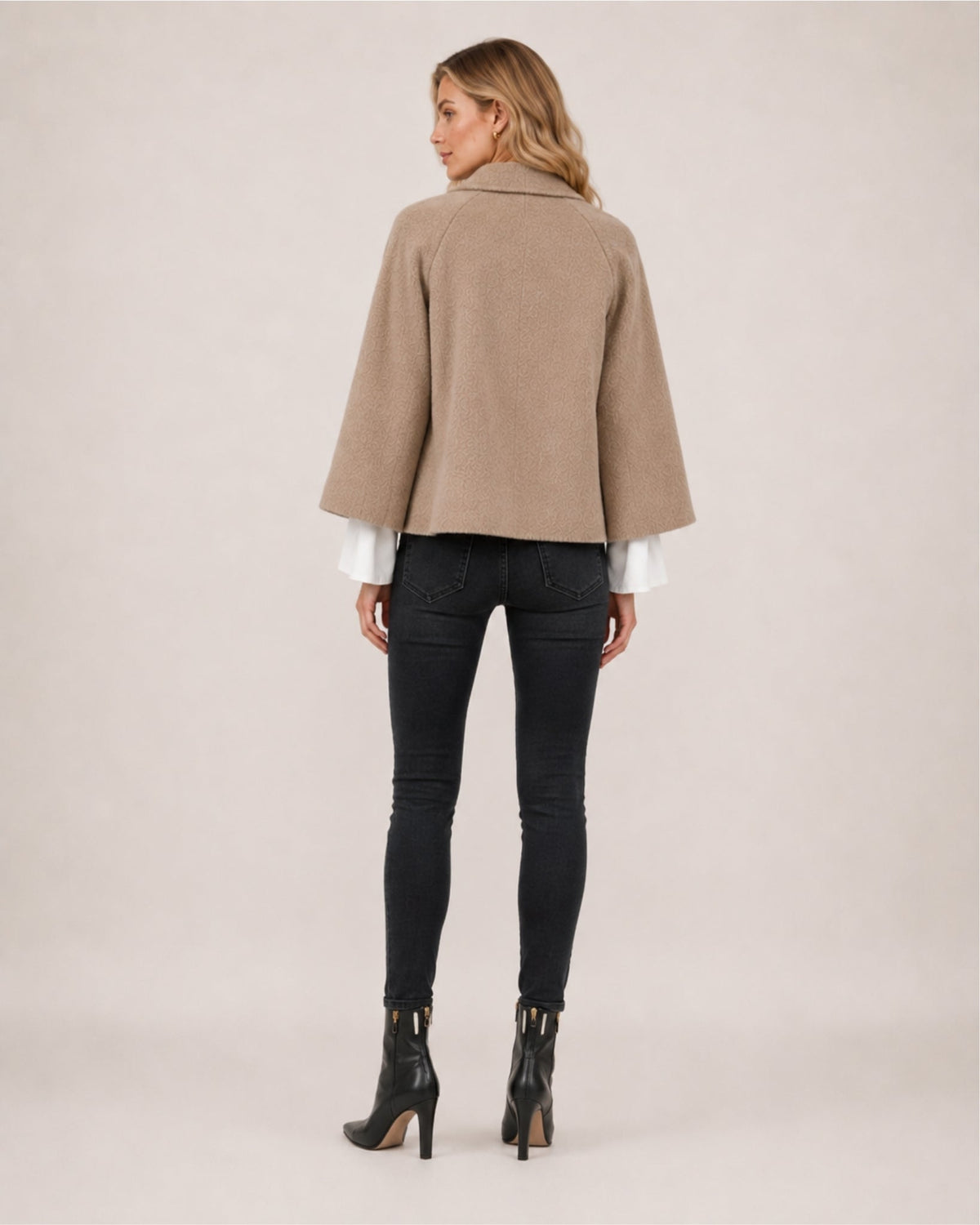 Women's cropped cape jacket with a stand collar and wide sleeves