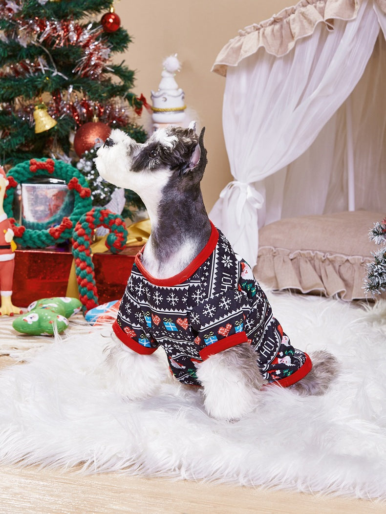 Christmas T-shirt for dogs with short sleeves and an all-over festive print