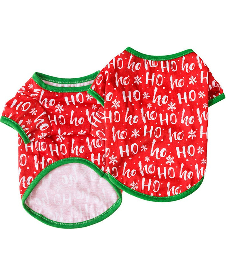 Christmas T-shirt for dogs with short sleeves and an all-over festive print