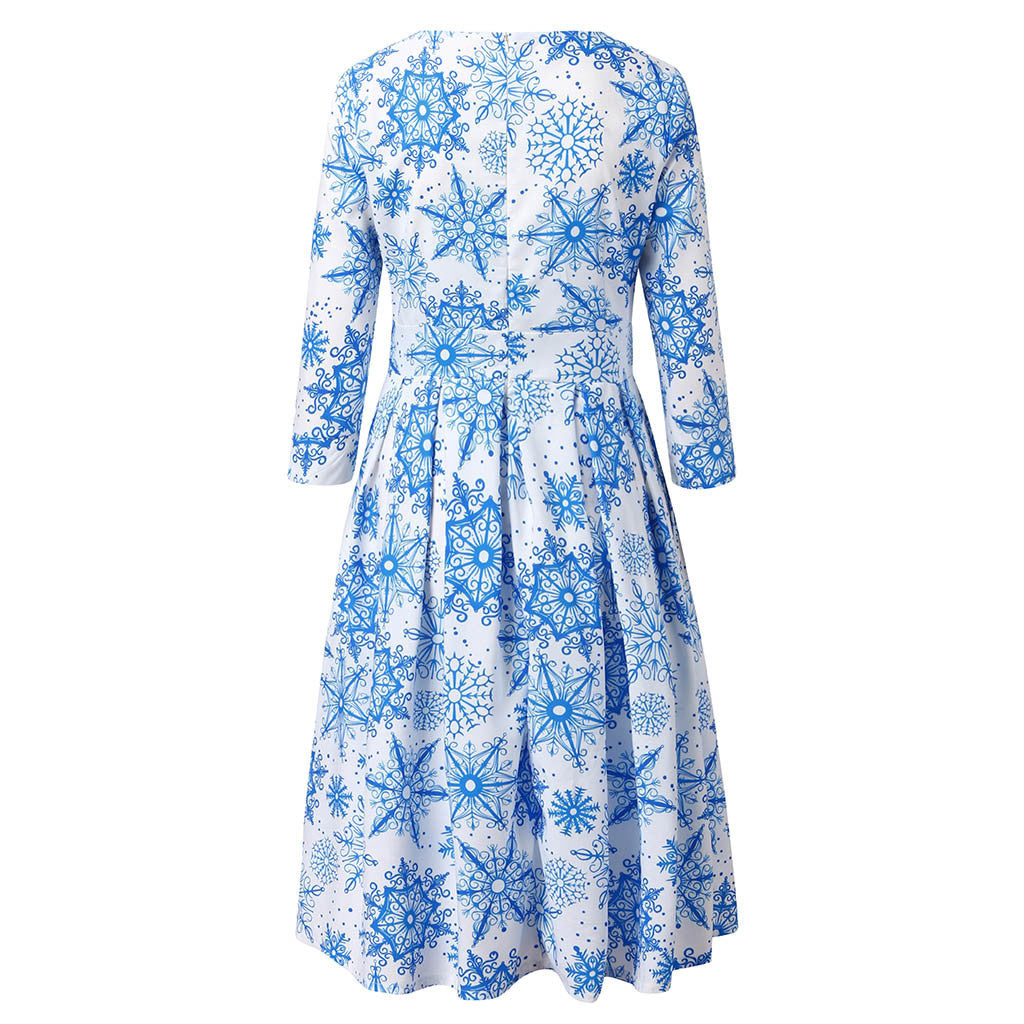 Women's Christmas midi dress with three-quarter sleeves and pleated skirt