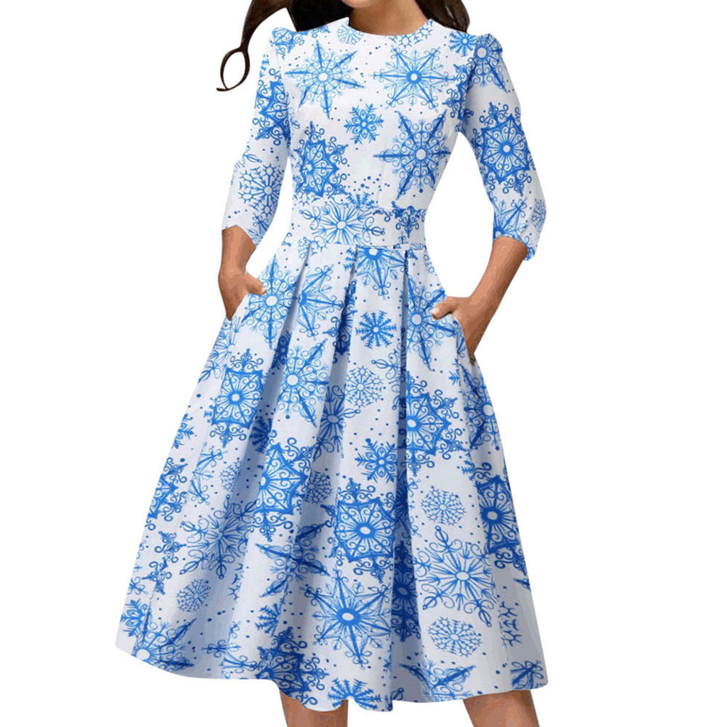 Women's Christmas midi dress with three-quarter sleeves and pleated skirt