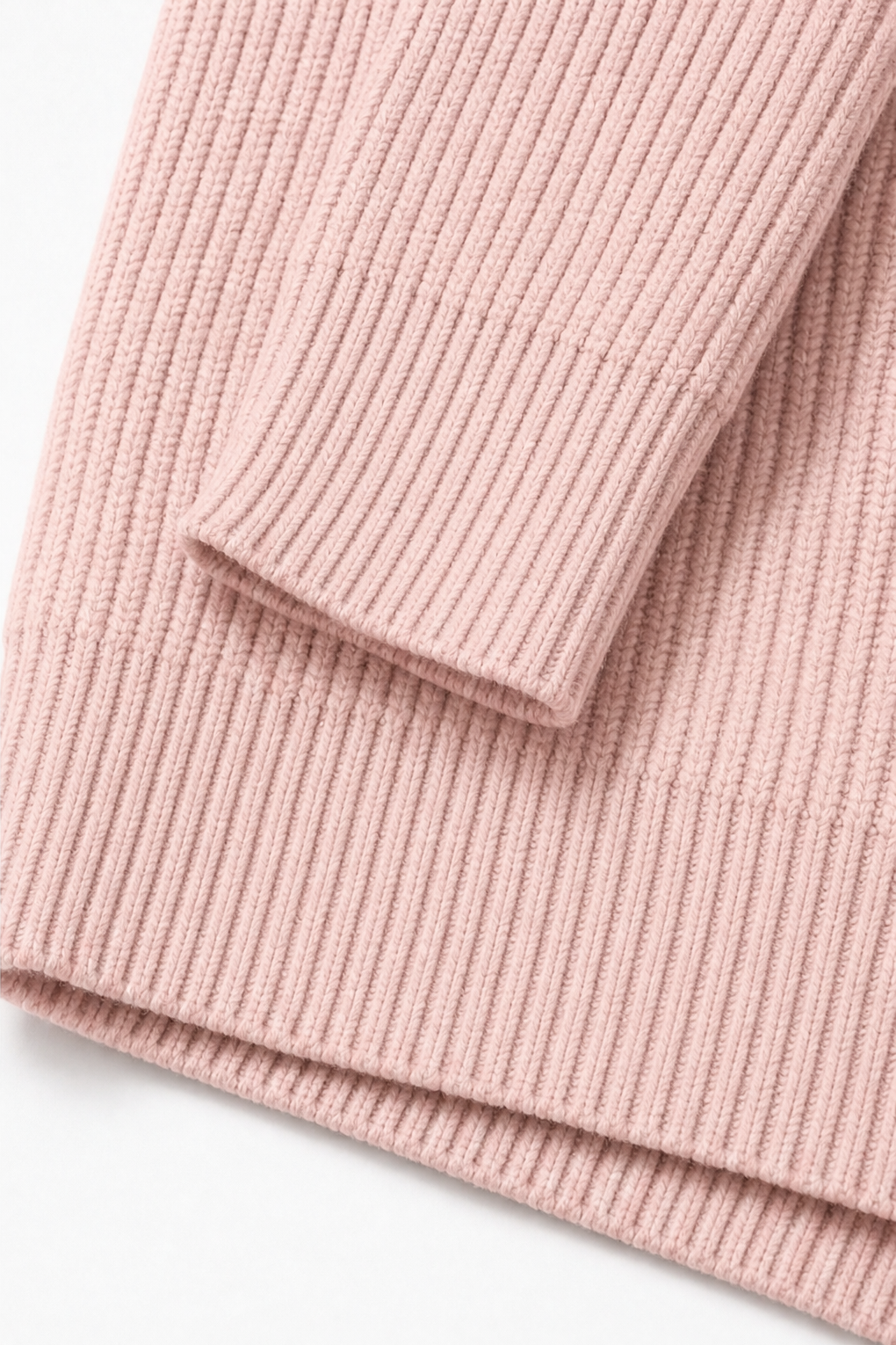 Women's ribbed knit zip cardigan - detail