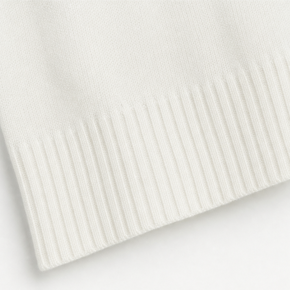 Women's cowl neck jumper - detail