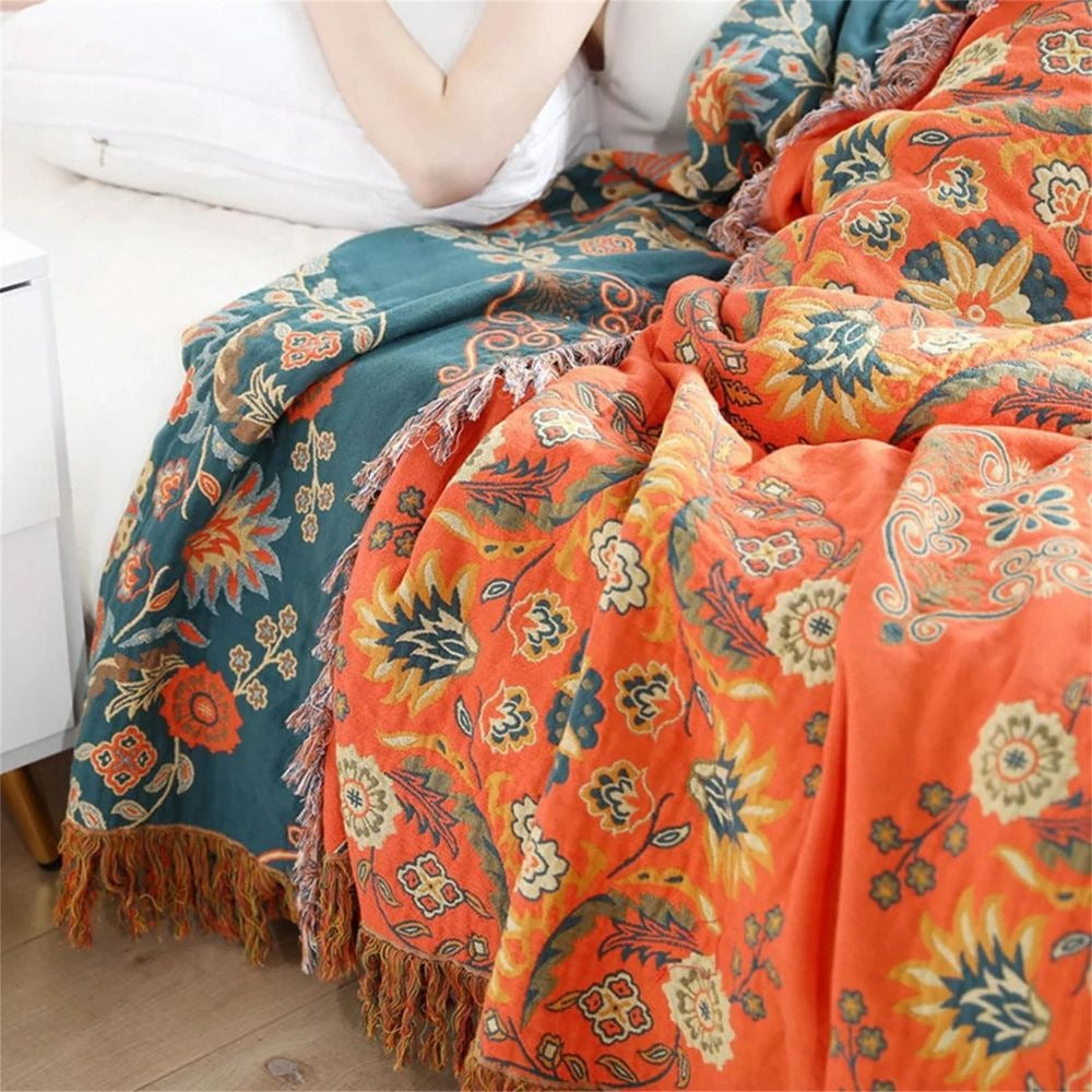 Cotton gauze throw with a floral print and fringe - view 4
