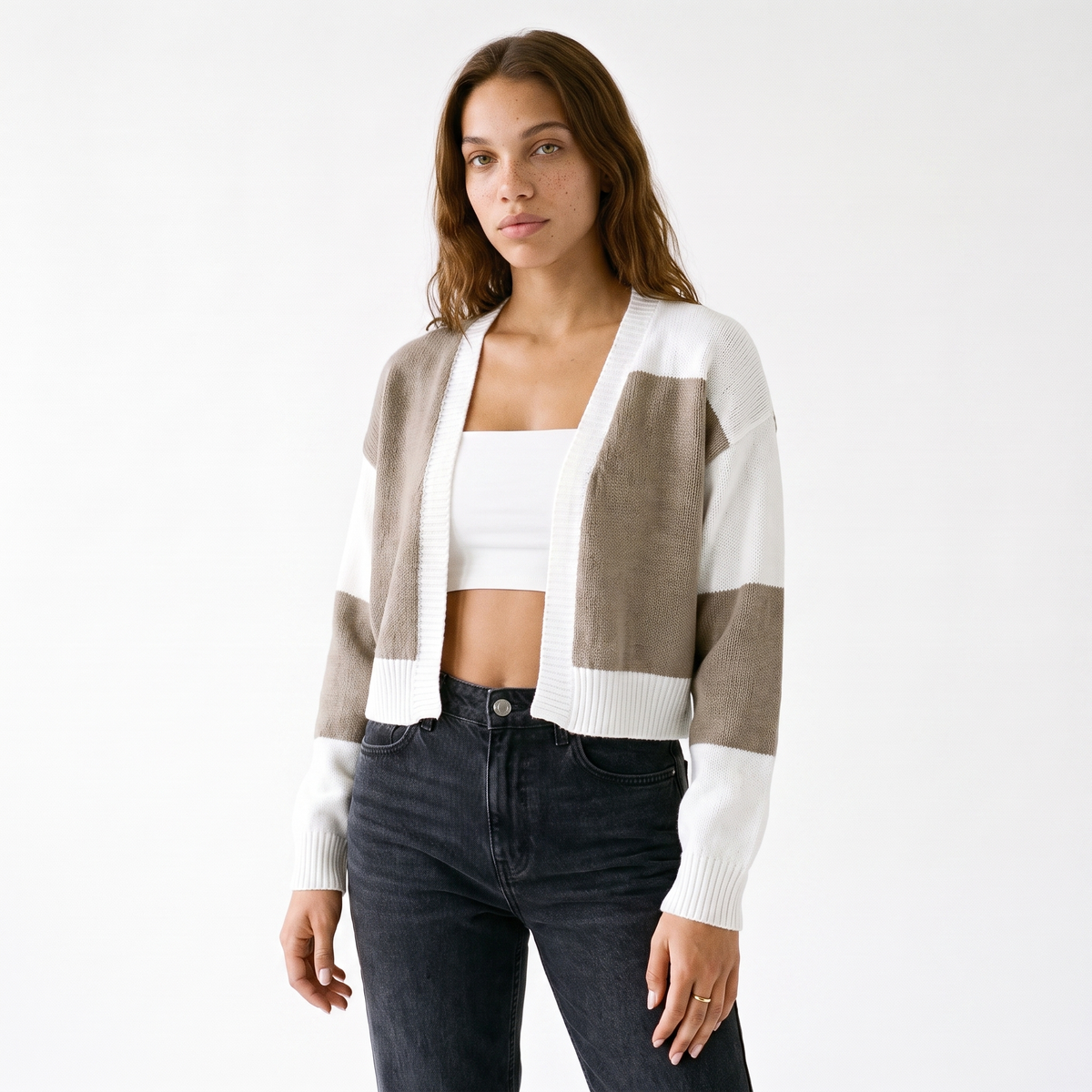 Women's cropped open-front cardigan in colour block knit with balloon sleeves - taupe