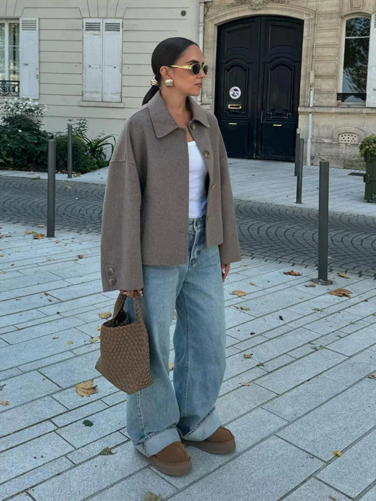 Women's cropped oversized jacket in wool look with a shirt collar and wide sleeves