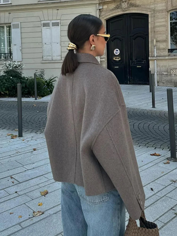 Women's cropped oversized jacket in wool look with a shirt collar and wide sleeves