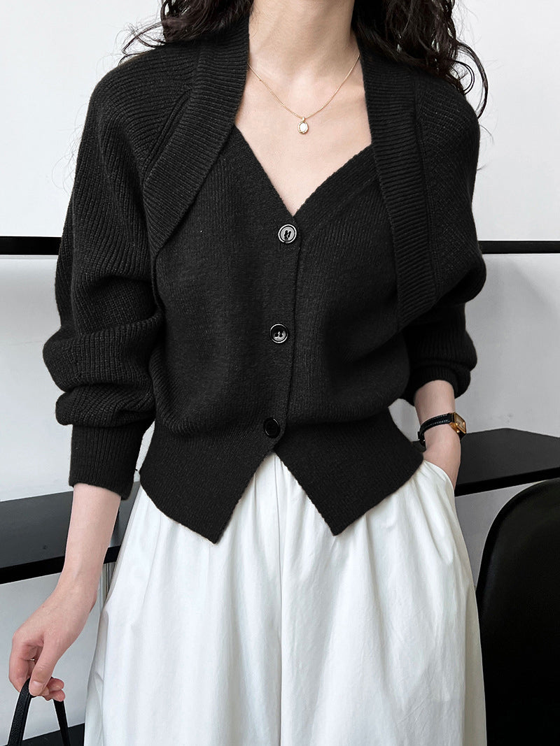 Women's cropped cardigan with a V-neck, wide ribbed collar and pointed hem - black