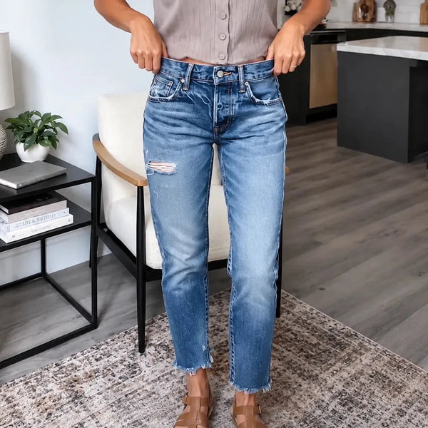 Women's stretch cropped straight jeans in Blue