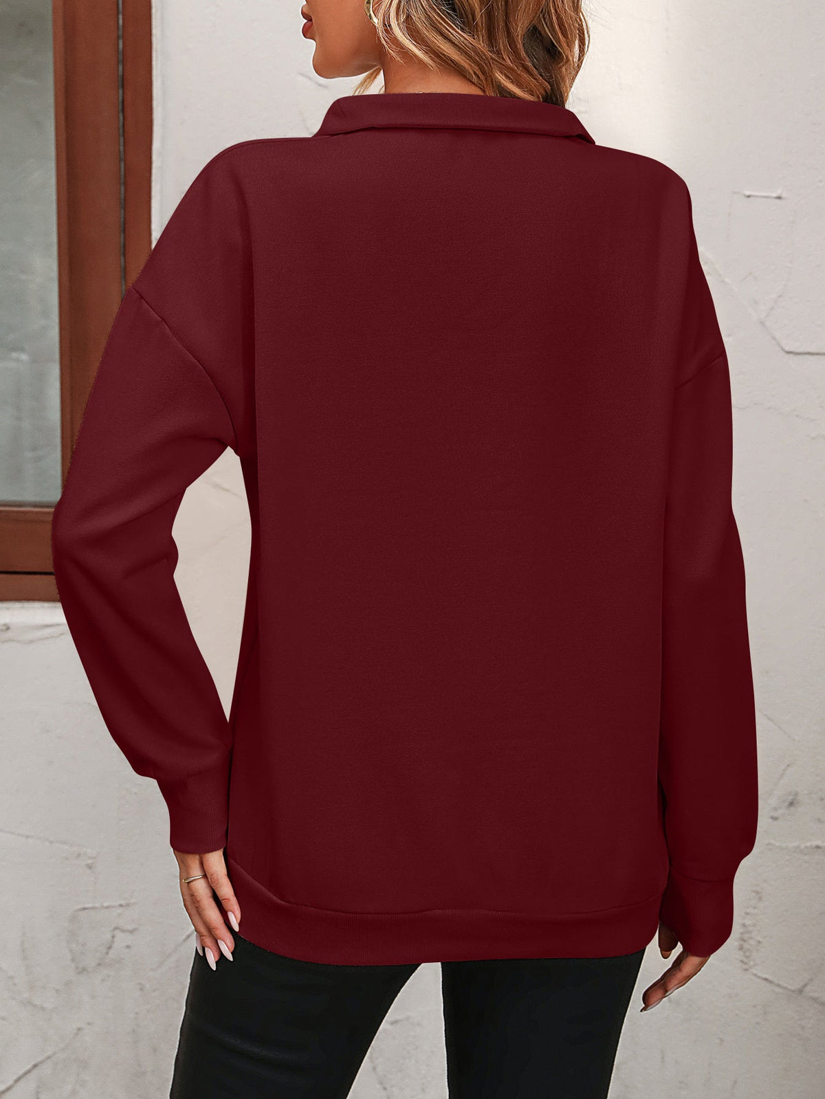 Women's half zip sweatshirt - detail