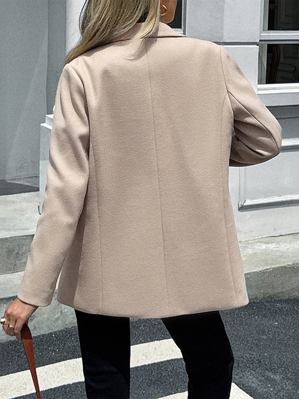 Brushed wool-look blazer with a notch lapel and two flap pockets