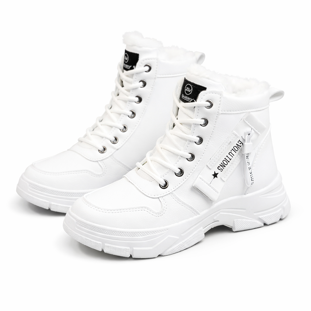 Chunky lace-up ankle boots with a faux fur lining and a platform sole in white