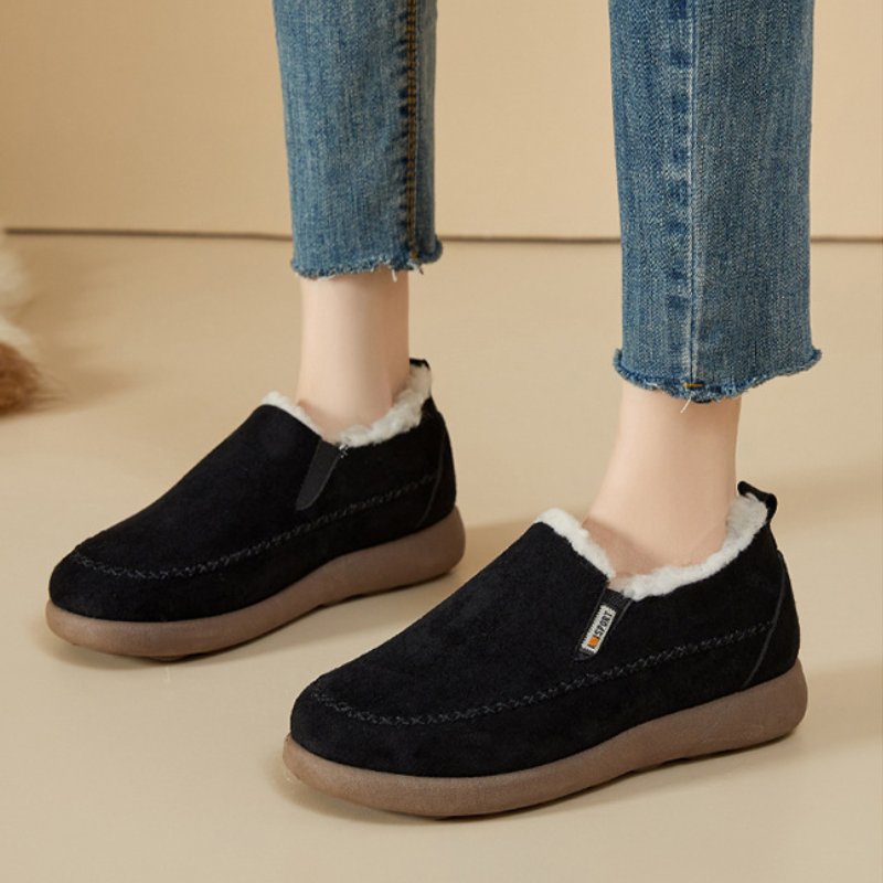 Suede-look slip-on shoes with a deep fleece collar and a cushioned sole