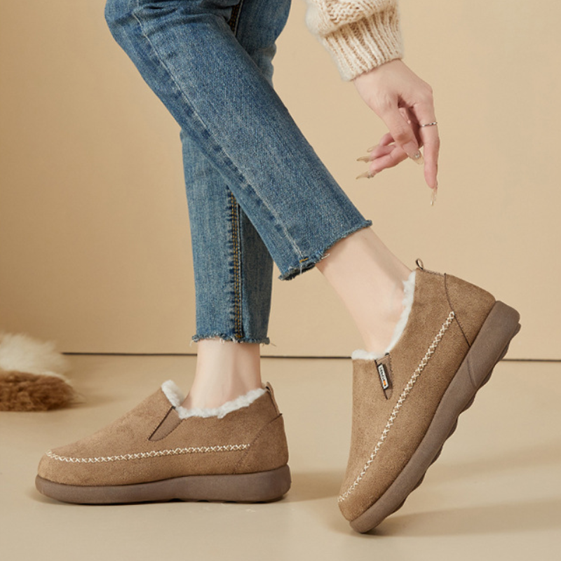 Suede-look slip-on shoes with a deep fleece collar and a cushioned sole