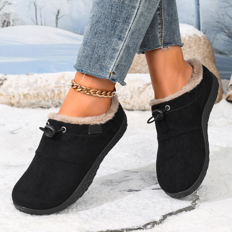 Women's fleece-lined slip-on shoes with an elastic toggle lace and a rubber sole