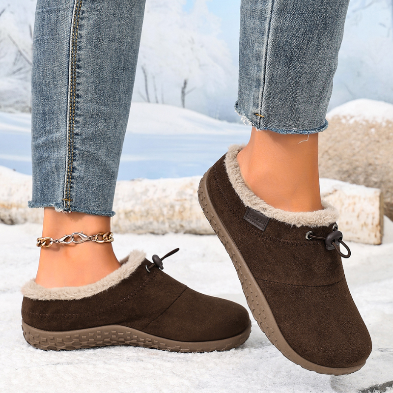 Women's fleece-lined slip-on shoes with an elastic toggle lace and a rubber sole