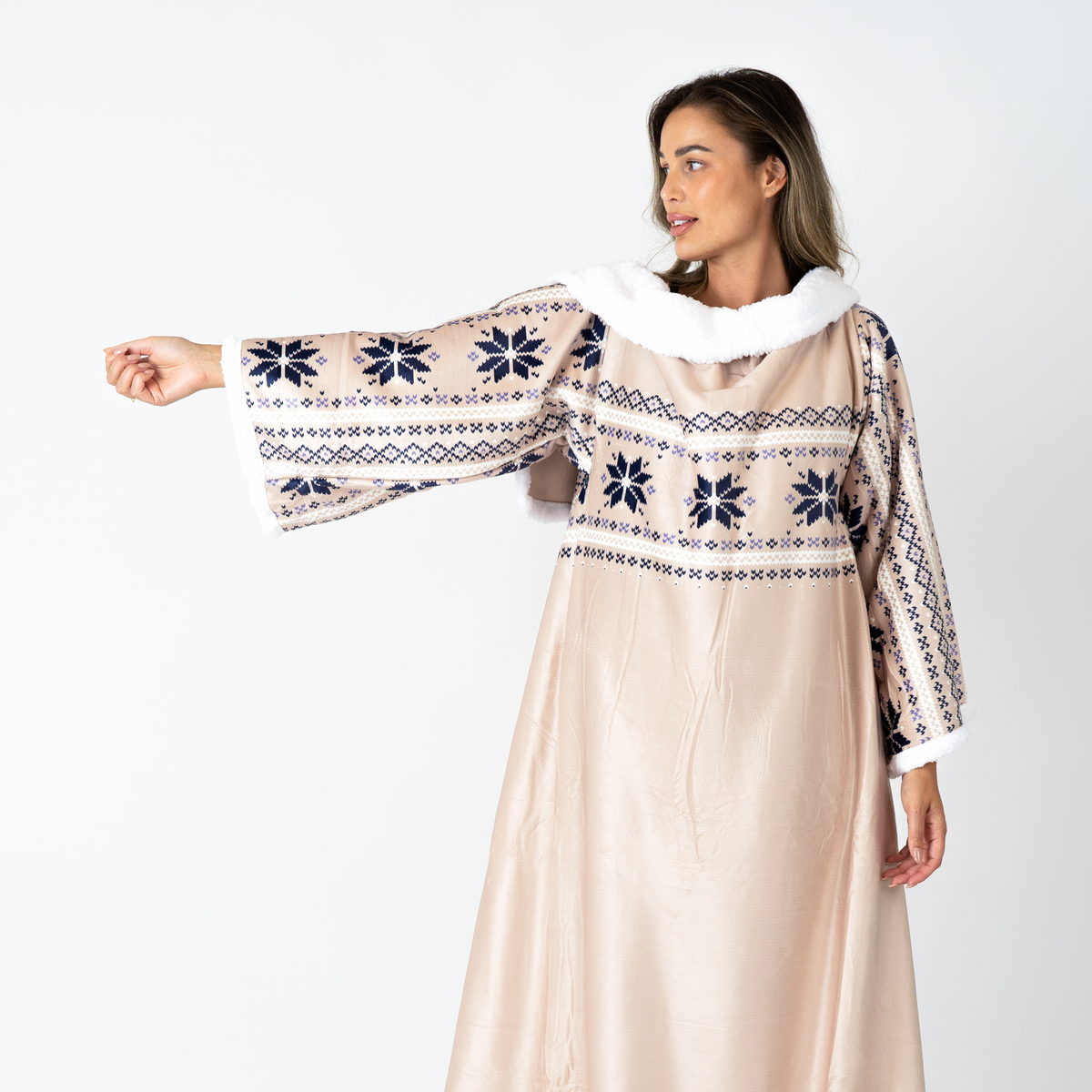 Beige Nordic Blanket with Sleeves and a Sherpa Lining
