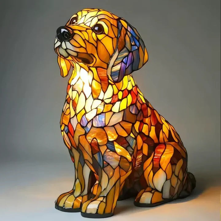 Dog lamp in a stained glass look with coloured panels in orange, yellow, red and blue - golden retriever