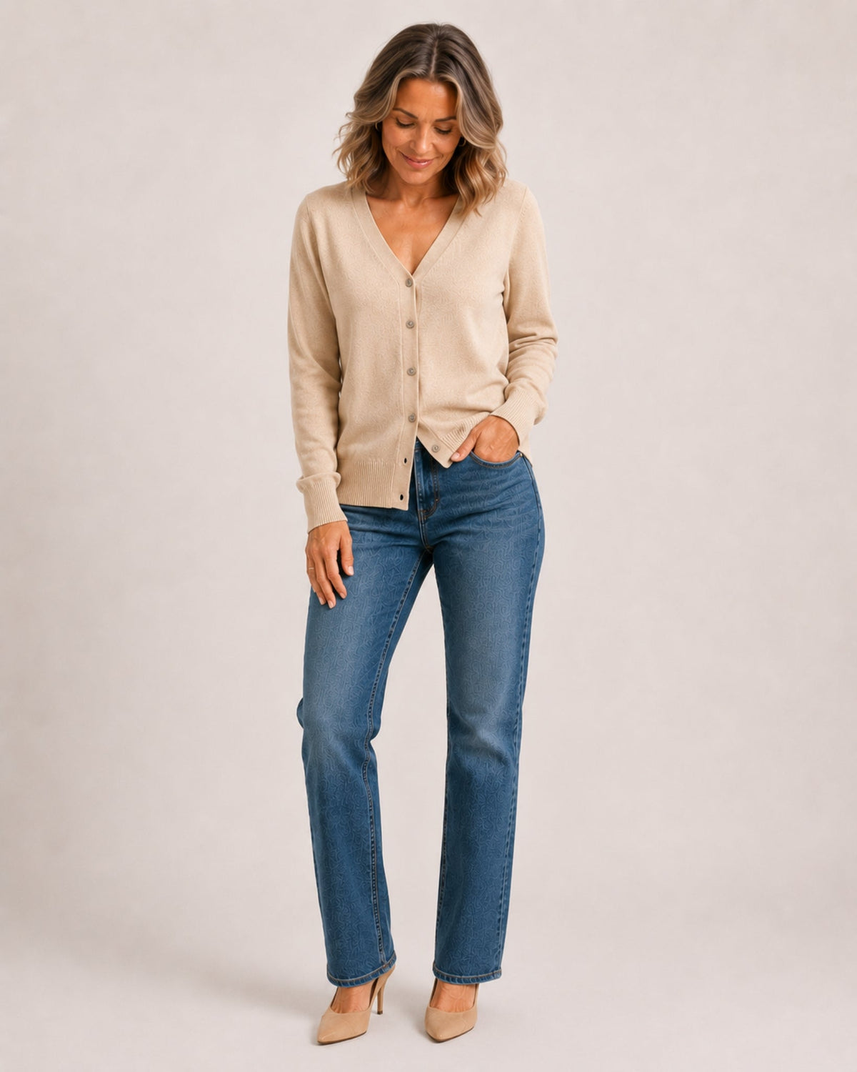 Women's fine knit cardigan with a V-neck and button front - beige