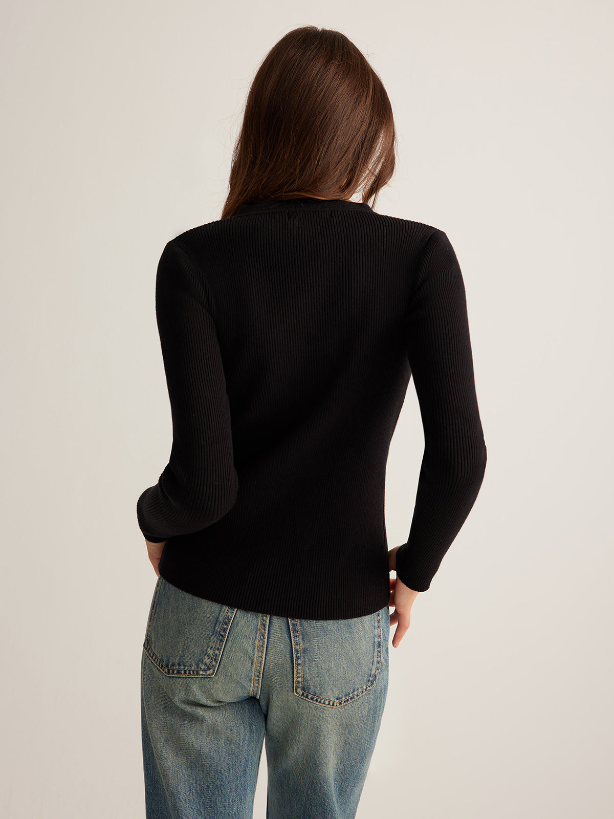 Women's fitted ribbed cardigan with a crew neck and gold-tone buttons