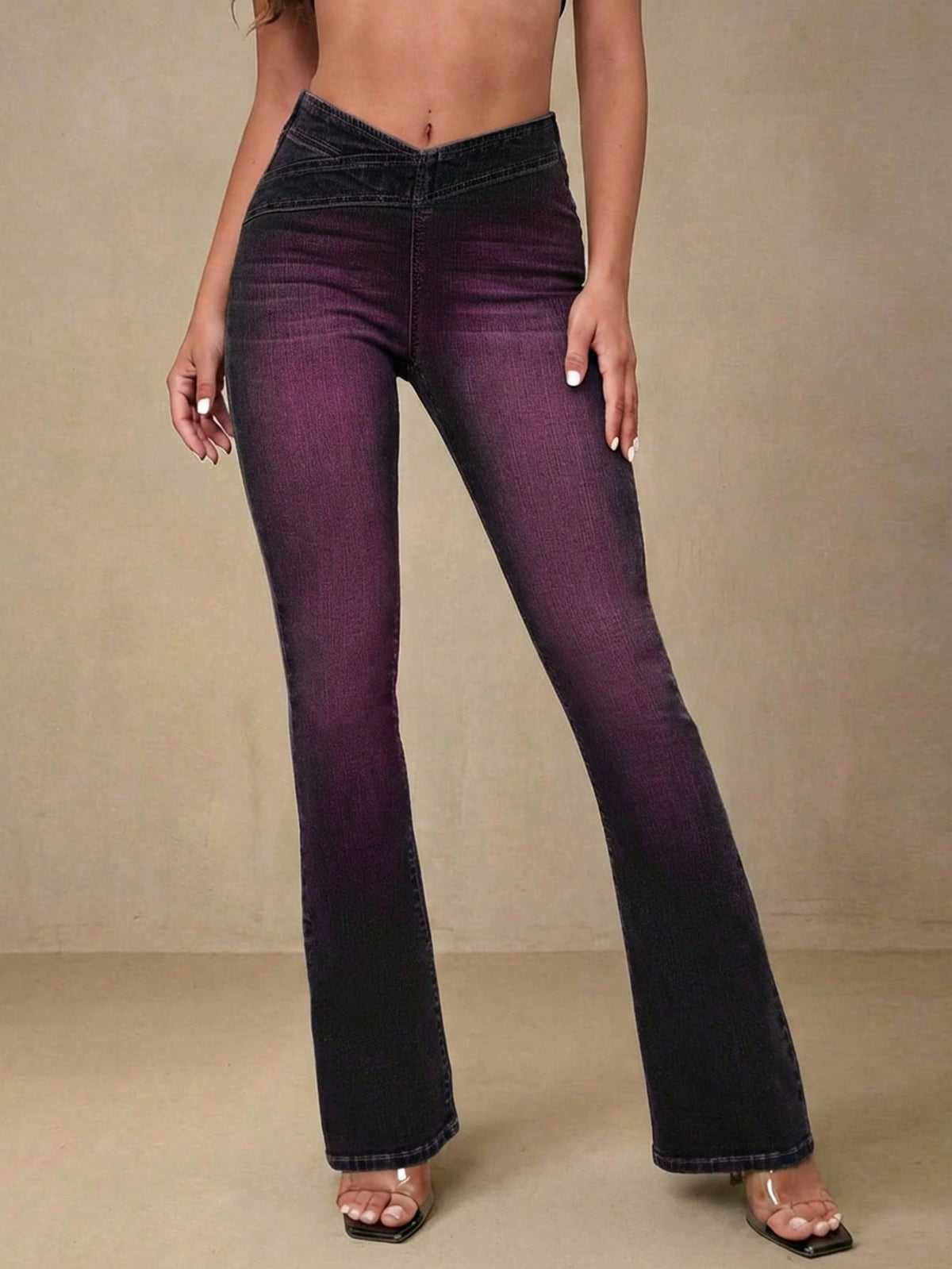 Flared jeans for women with a V-shaped waistband and stretch - purple