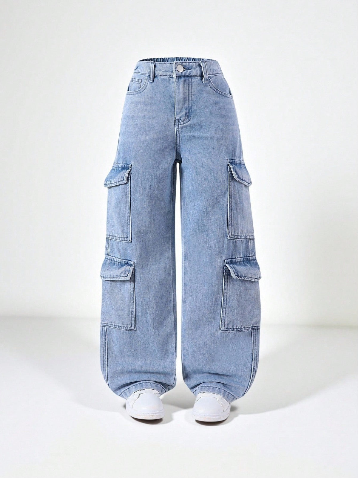 Cargo jeans for girls in cotton denim with large side pockets and a straight leg - light blue