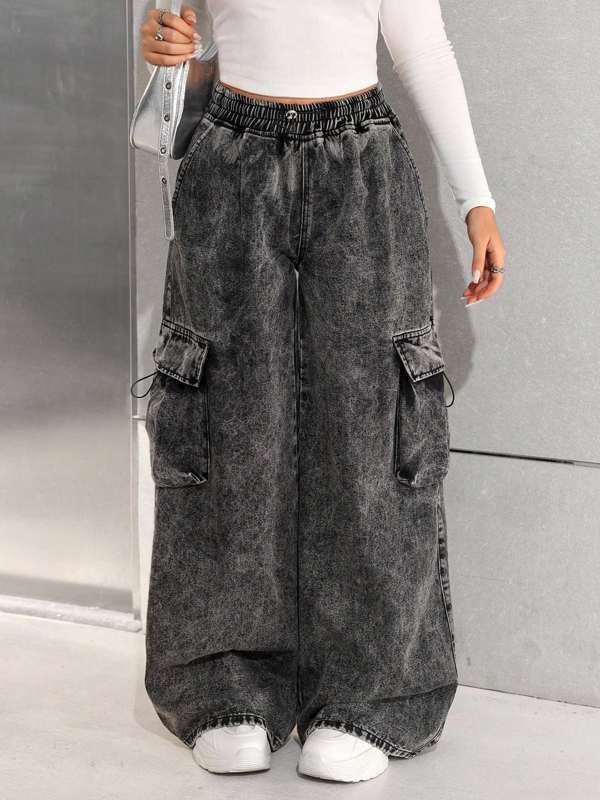 Wide leg cargo jeans for girls in stonewashed denim with drawstring waist and flap pockets - view 5