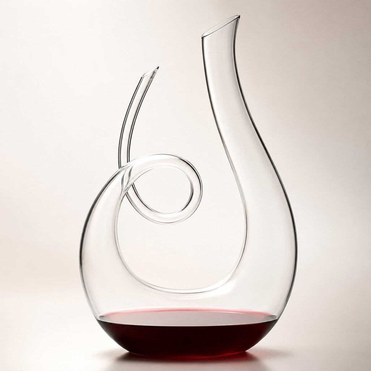 1.5 litre glass wine decanter with a swirl and a long spout