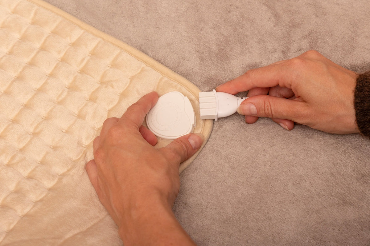 XL electric heating pad with a removable cover and a controller with display - view 9