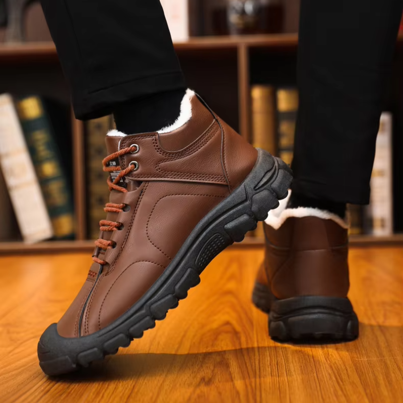 Lace-up winter boots with a rubber toe bumper and a plush lining