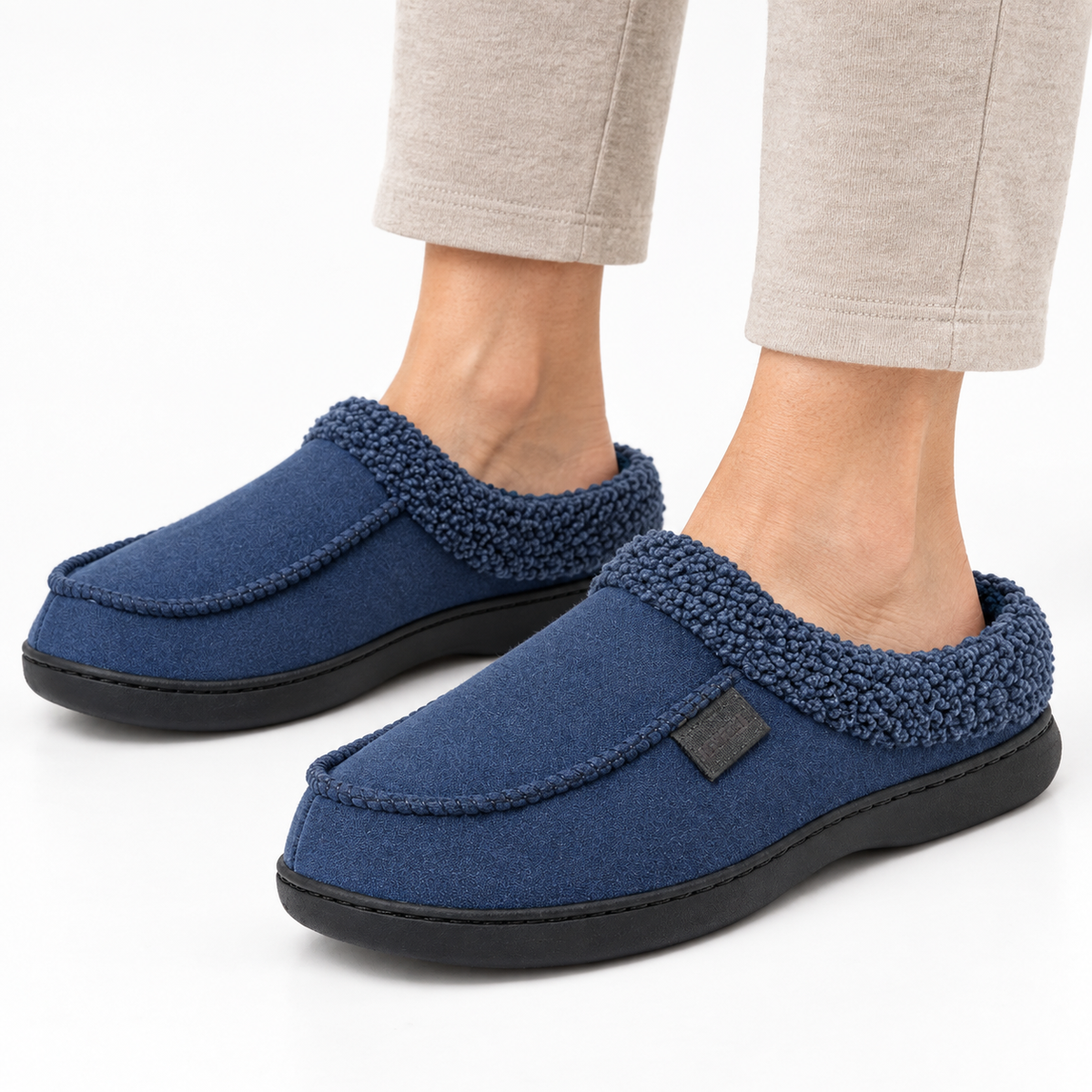 Men's mule slippers with a curly fleece collar and a thick cushioned sole