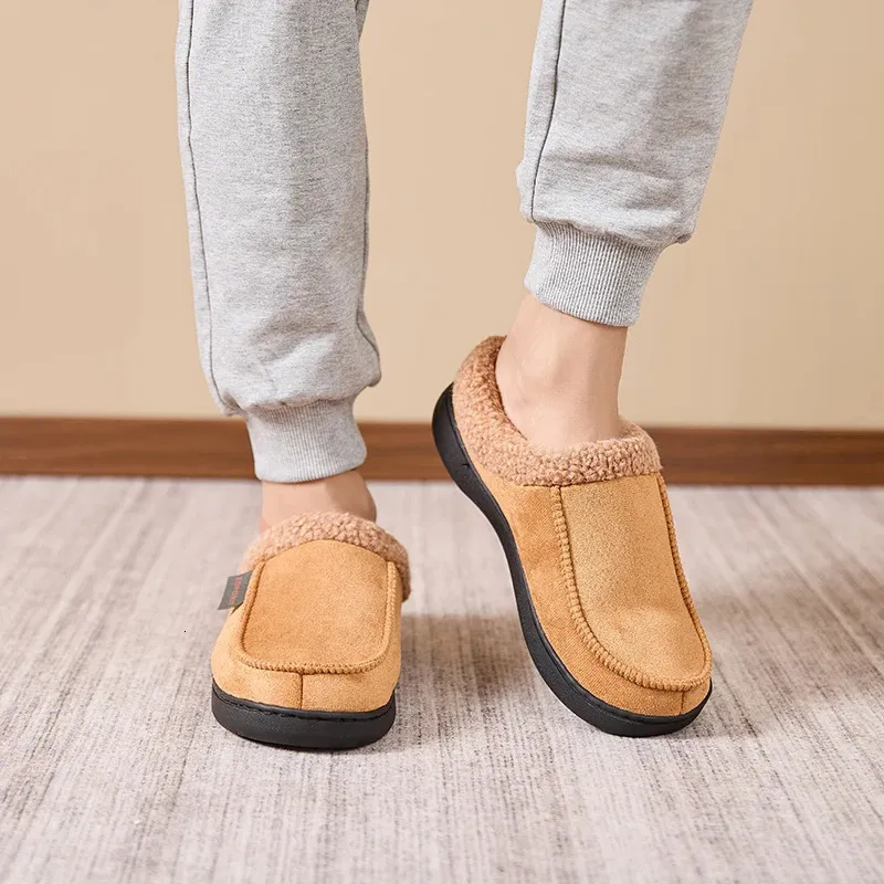 Men's mule slippers with a curly fleece collar and a thick cushioned sole