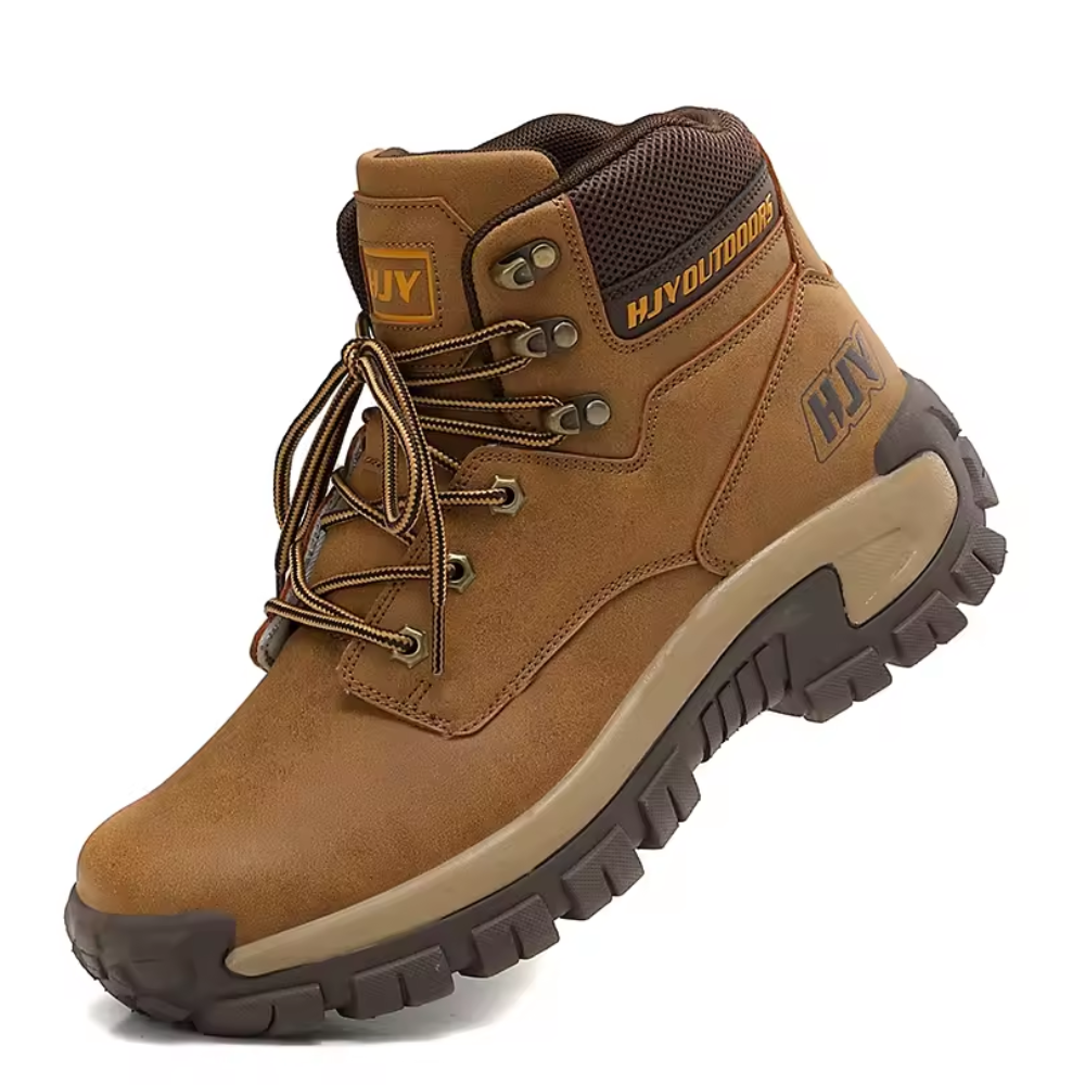 Men's high-top hiking boots with a padded collar and lug sole