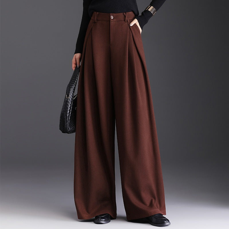 Women's high-waisted wide-leg trousers with deep pleats - chestnut