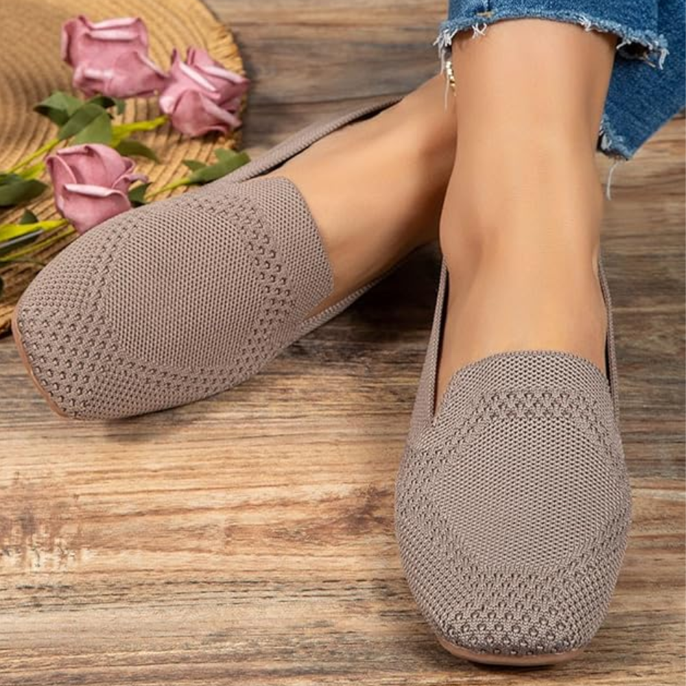 Women's knitted square-toe loafers