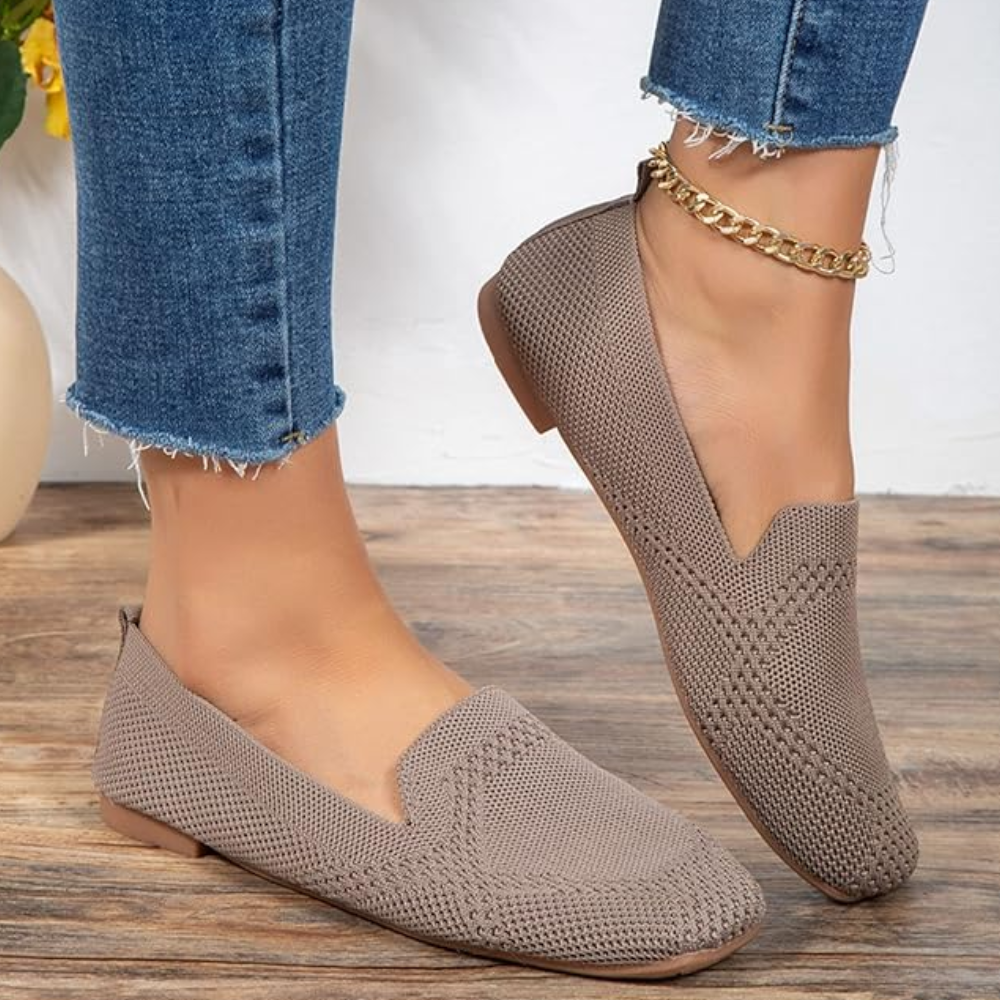 Women's knitted square-toe loafers