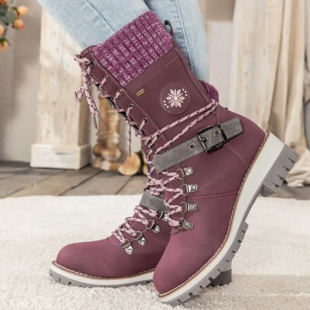 Women's lace-up winter boots with a knitted cuff and buckle