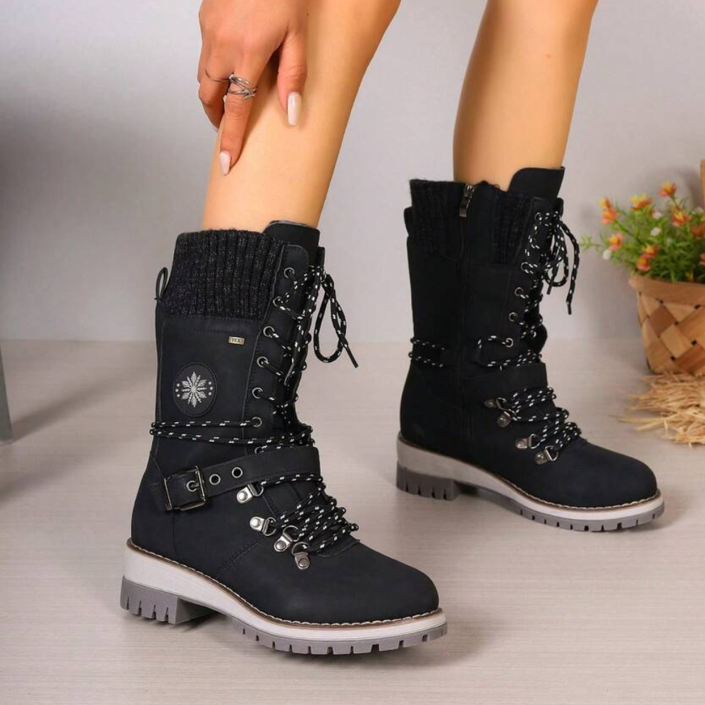 Women's lace-up winter boots with a knitted cuff and buckle