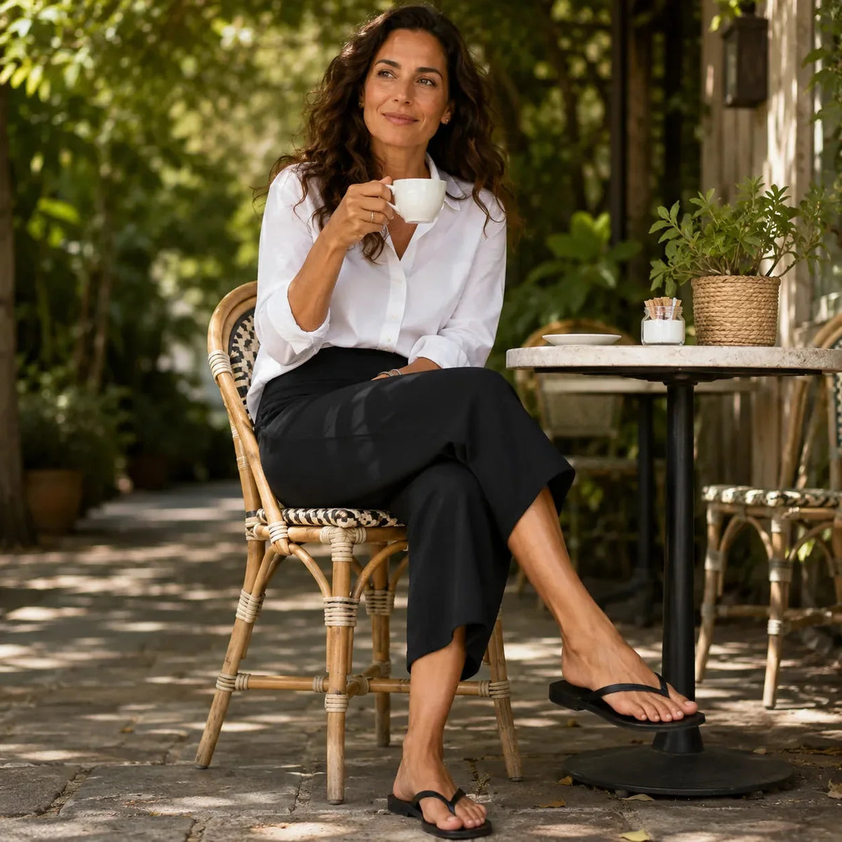 Women's high waist wide-leg trousers - detail