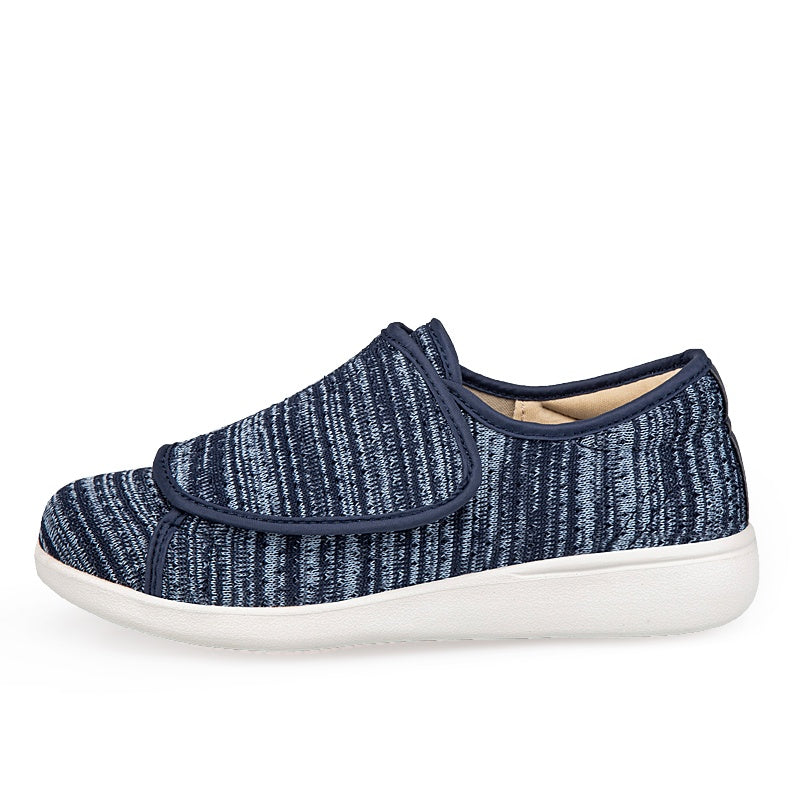 Lightweight diabetic shoe for wide feet with a wide touch-fastening flap - blue marl