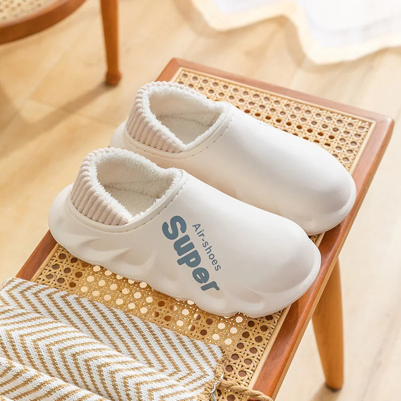 Lined EVA slippers with a big letter print, ribbed collar and plush lining - cream