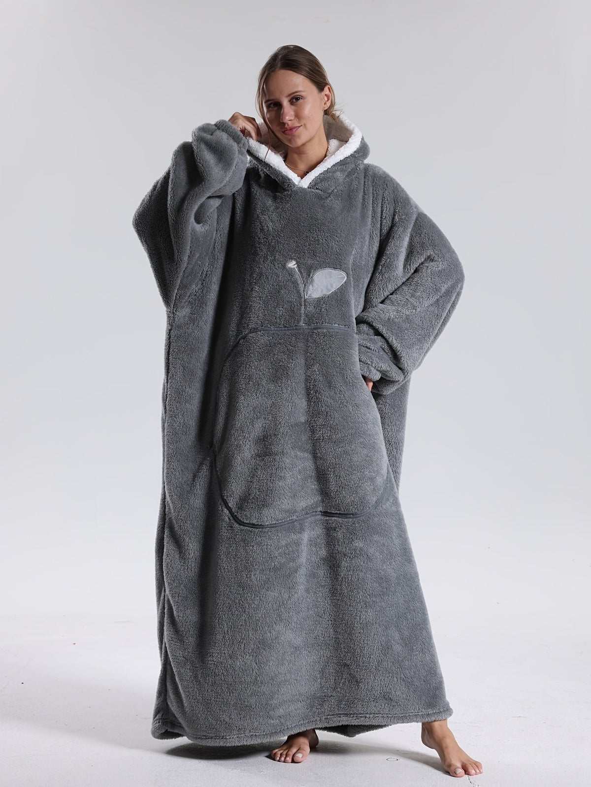 Extra long blanket hoodie with an apple-shaped pocket - grey, front