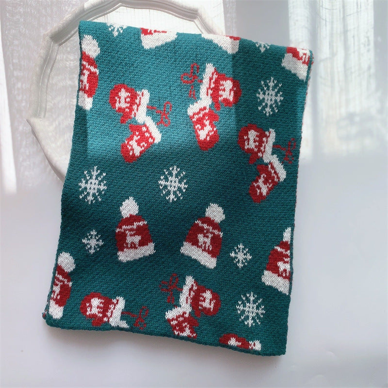 Long knitted Christmas scarf with a festive jacquard pattern, 175 cm - green mittens and hats