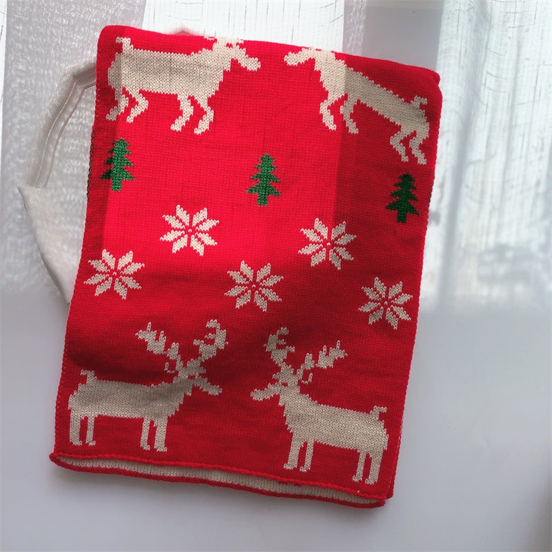Long knitted Christmas scarf with a festive jacquard pattern, 175 cm - red reindeer
