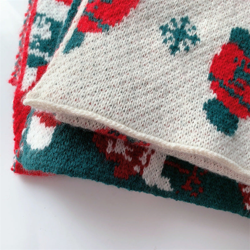 Long knitted Christmas scarf with a festive jacquard pattern, 175 cm